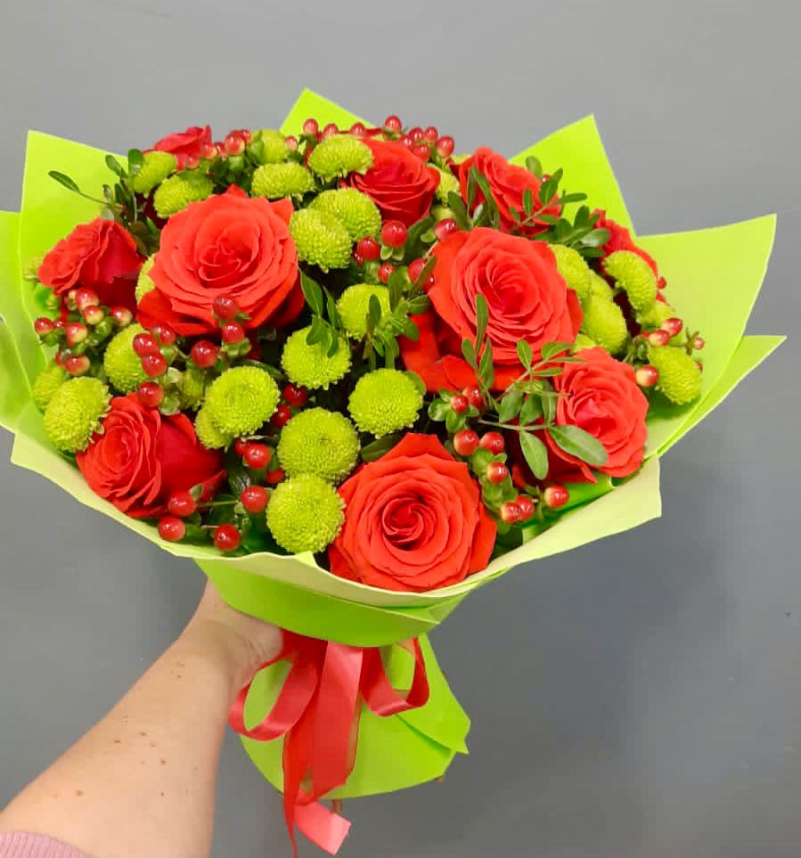 Букет цветов из: Хризантемы и Розы в Барабинске