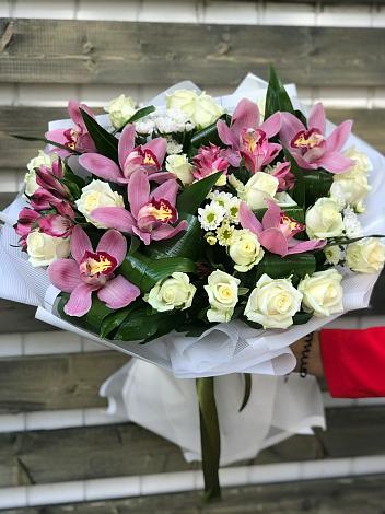 Букет цветов из: Розы и Хризантемы в Барабинске