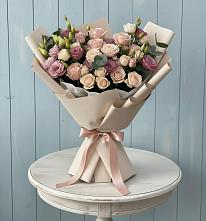 Букет цветов из:  Розы и Лизиантусы в Барабинске