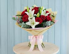 Букет цветов из:  Лилии и Розы в Барабинске