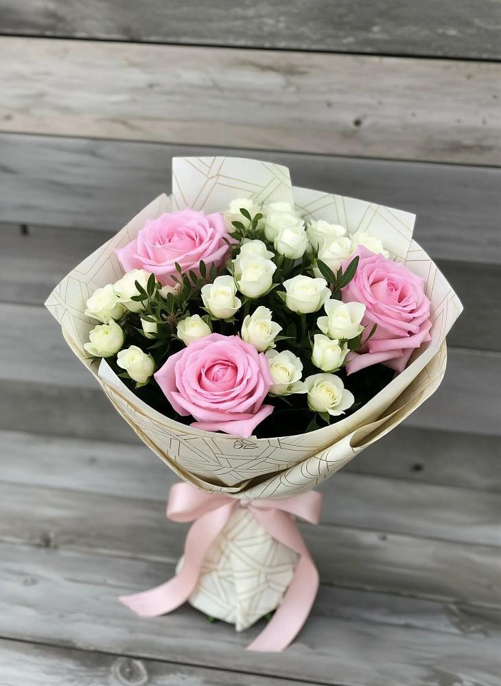 Букет цветов из: Розы в Барабинске