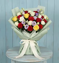 Букет цветов из:  Розы в Барабинске