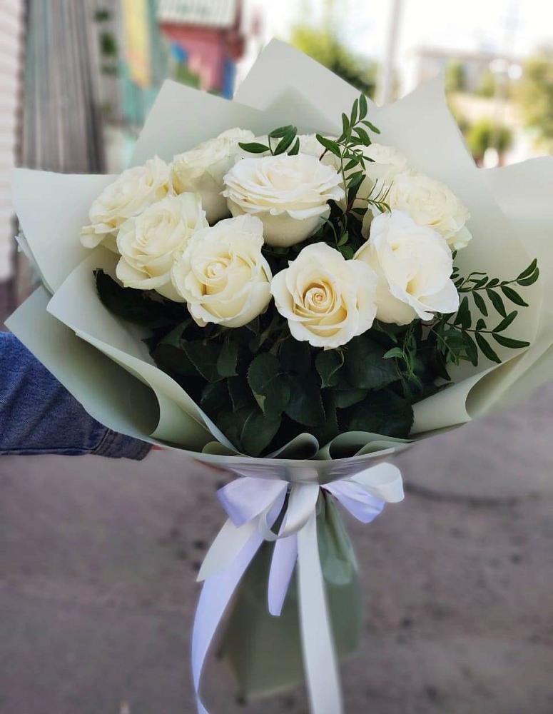 Букет Белые розы Проуд в Барабинске