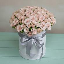 Цветочная композиция из Розы в шляпной коробке в Барабинске