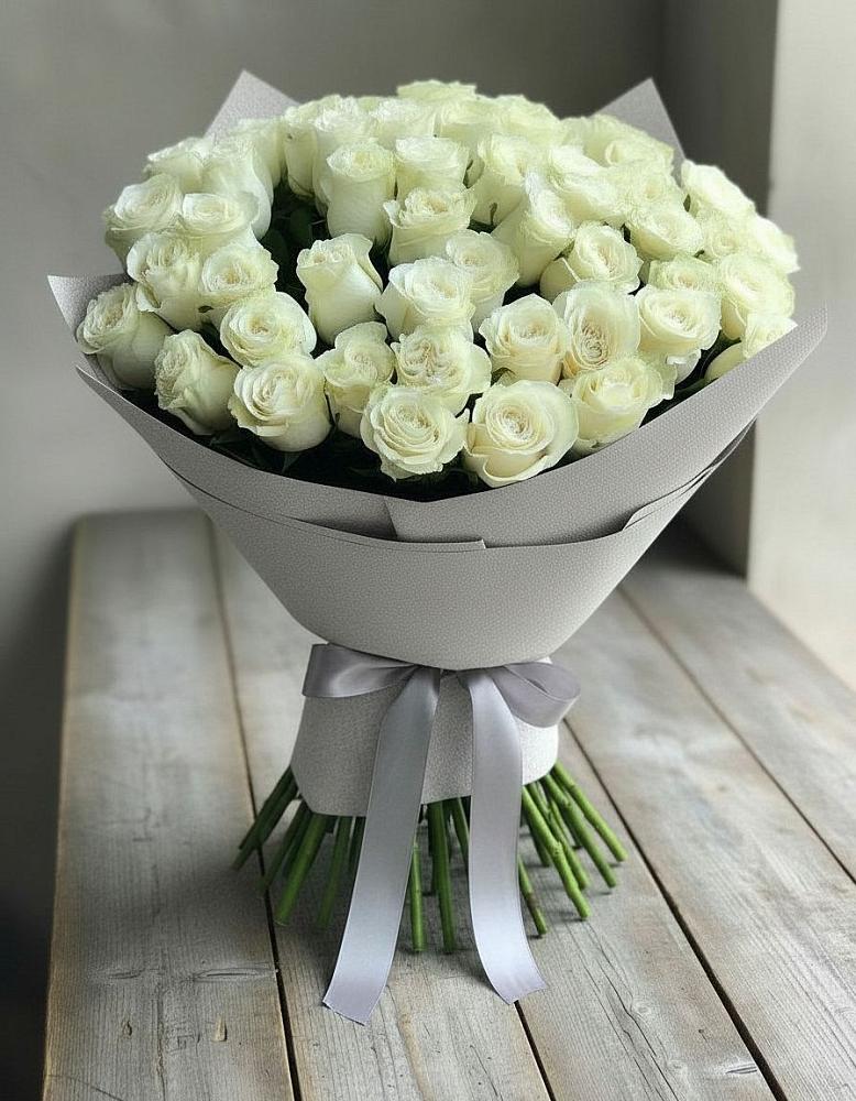 Букет 35 Белых роз в Барабинске