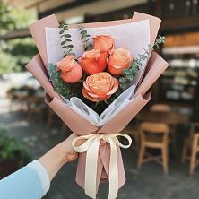 Букет цветов из:  Розы в Барабинске