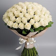 Букет 101 беля роза Белоснежка в Барабинске
