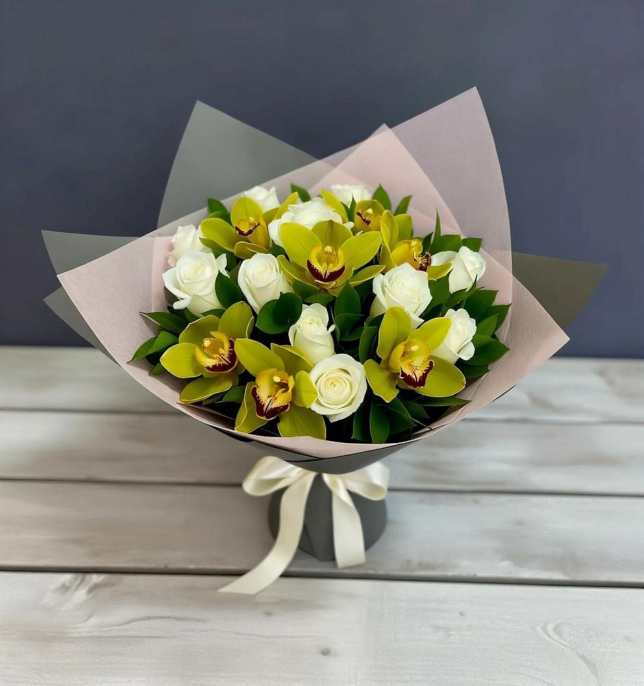 Букет цветов из: Орхидеи и Розы в Барабинске