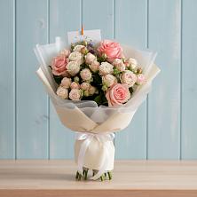 Букет цветов из:  Розы в Барабинске